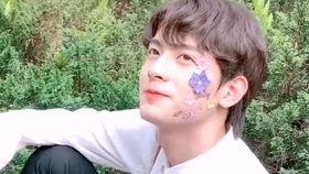 抖音吃瓜小姑娘视频大全,吃瓜小姑娘视频大全，带你领略网络红人的魅力瞬间